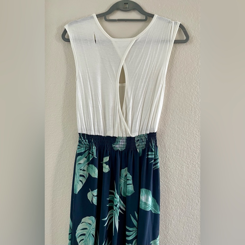 Maxi Dress - Picture 3 of 4